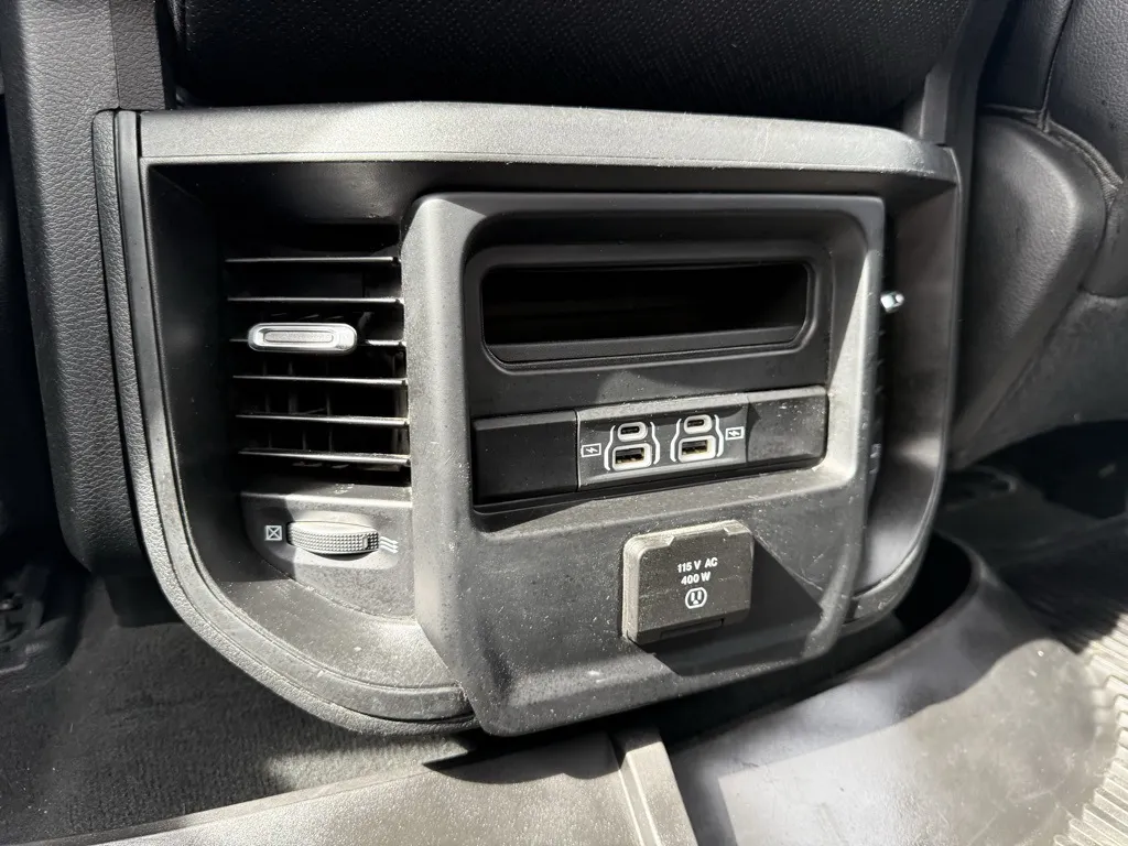 2021 Ram 1500 Laramie photo 14