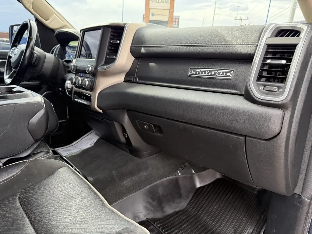 2021 Ram 1500 Laramie photo 16