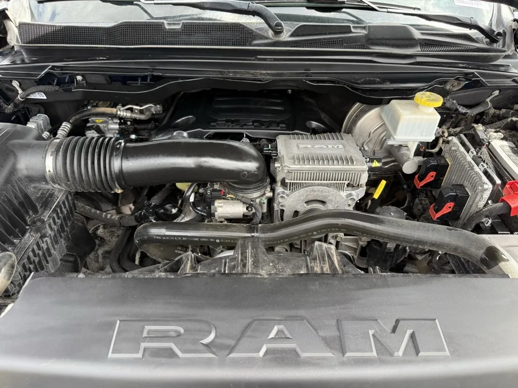 2021 Ram 1500 Laramie photo 8