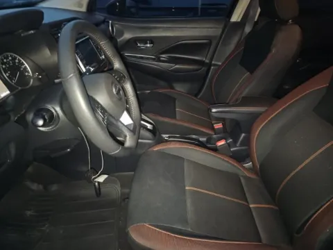 More photos of 2021 Nissan Versa 1.6 SR at RightDrive - El Paso, TX