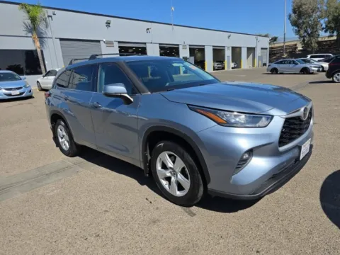 Another view of 2020 Toyota Highlander LE for sale in El Paso, TX at RightDrive - El Paso