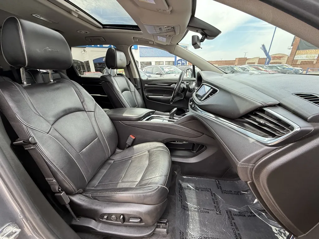 2021 Buick Enclave Avenir photo 8