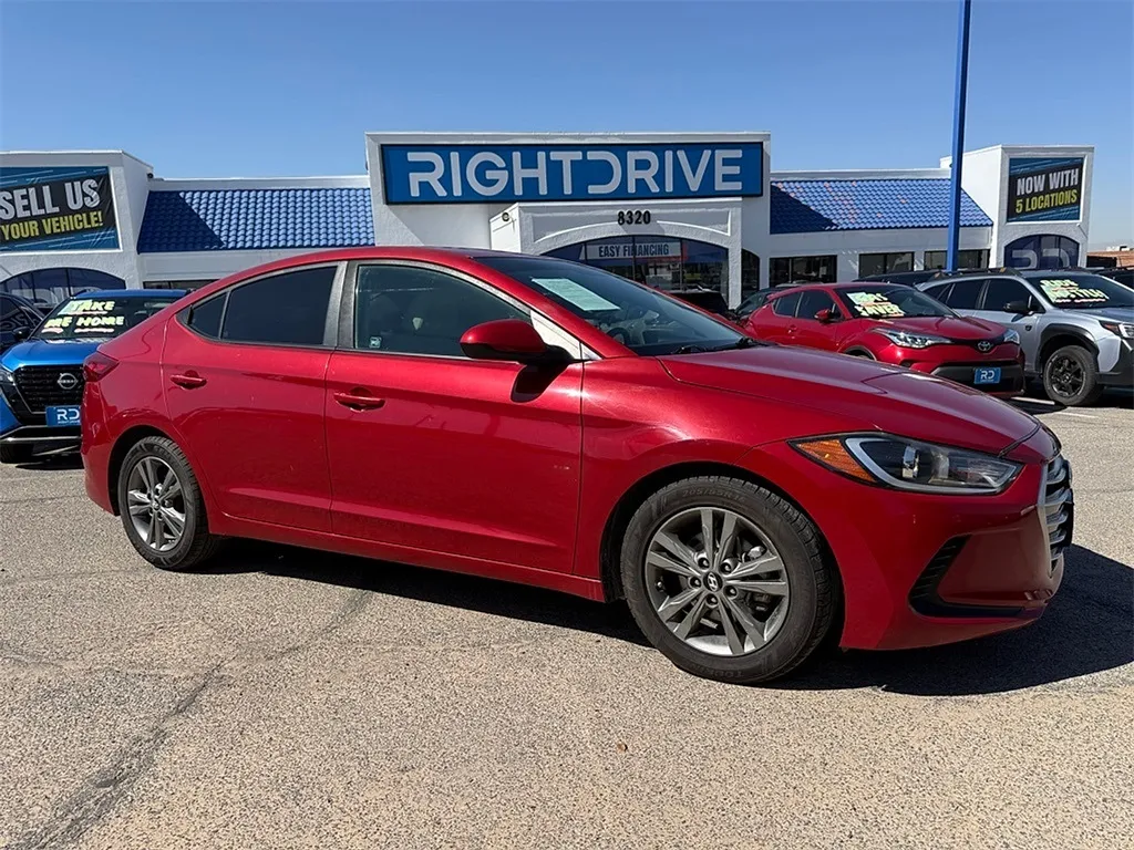 Red 2018 Hyundai Elantra SEL for sale in El Paso, TX