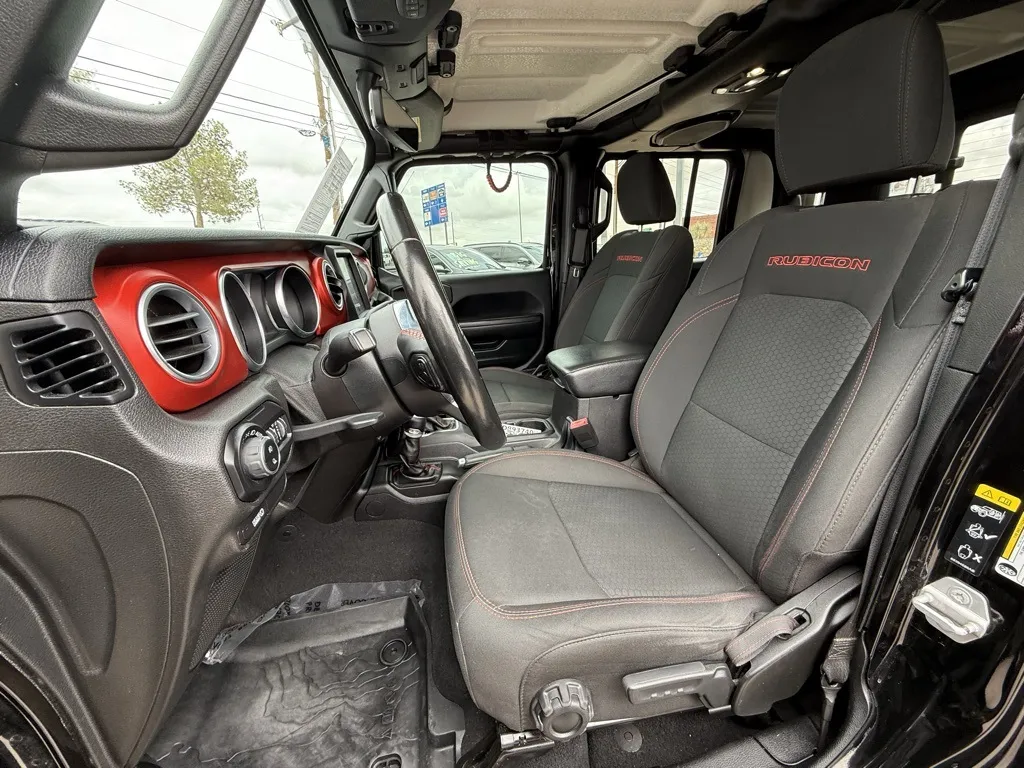 2020 Jeep Gladiator Rubicon photo 13