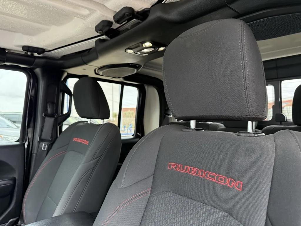 2020 Jeep Gladiator Rubicon photo 22