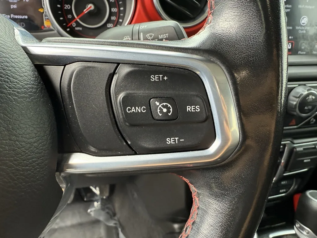 2020 Jeep Gladiator Rubicon photo 23