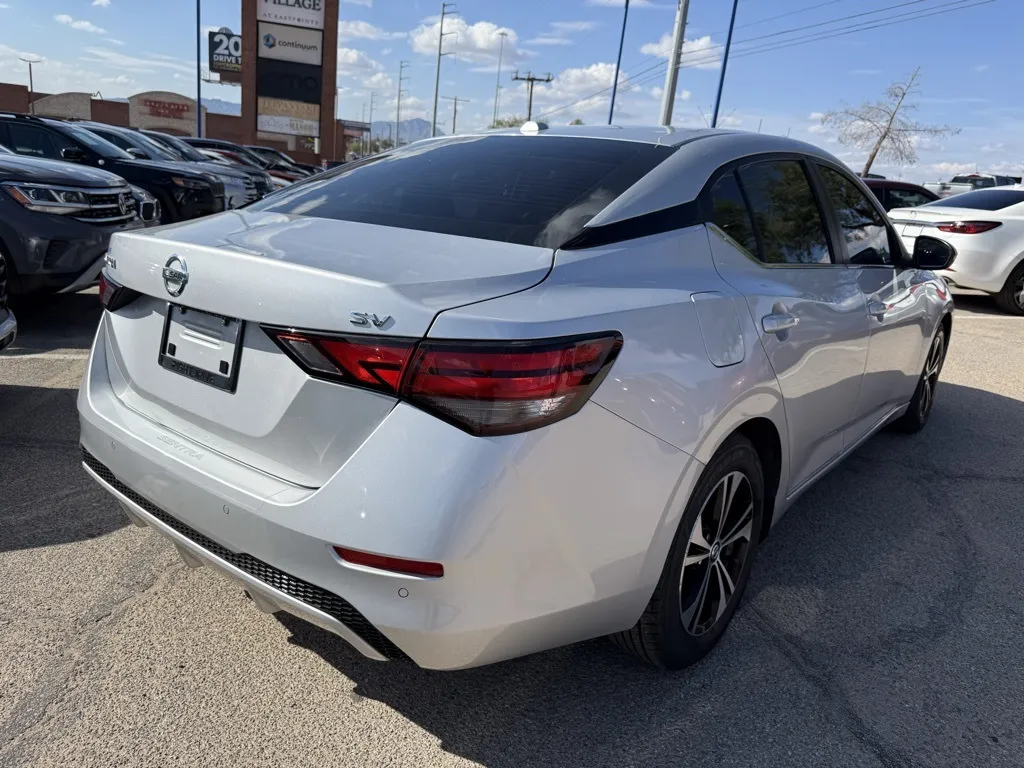 2023 Nissan Sentra SV photo 3