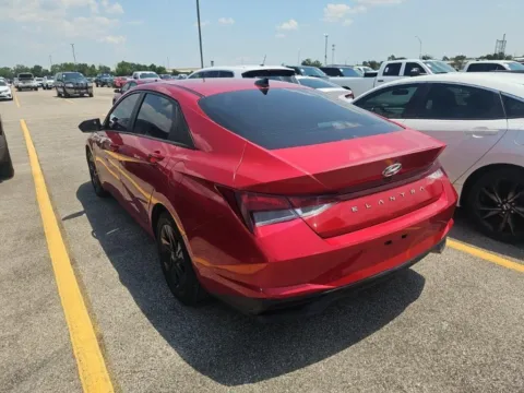 More photos of 2021 Hyundai Elantra SEL at RightDrive - El Paso, TX