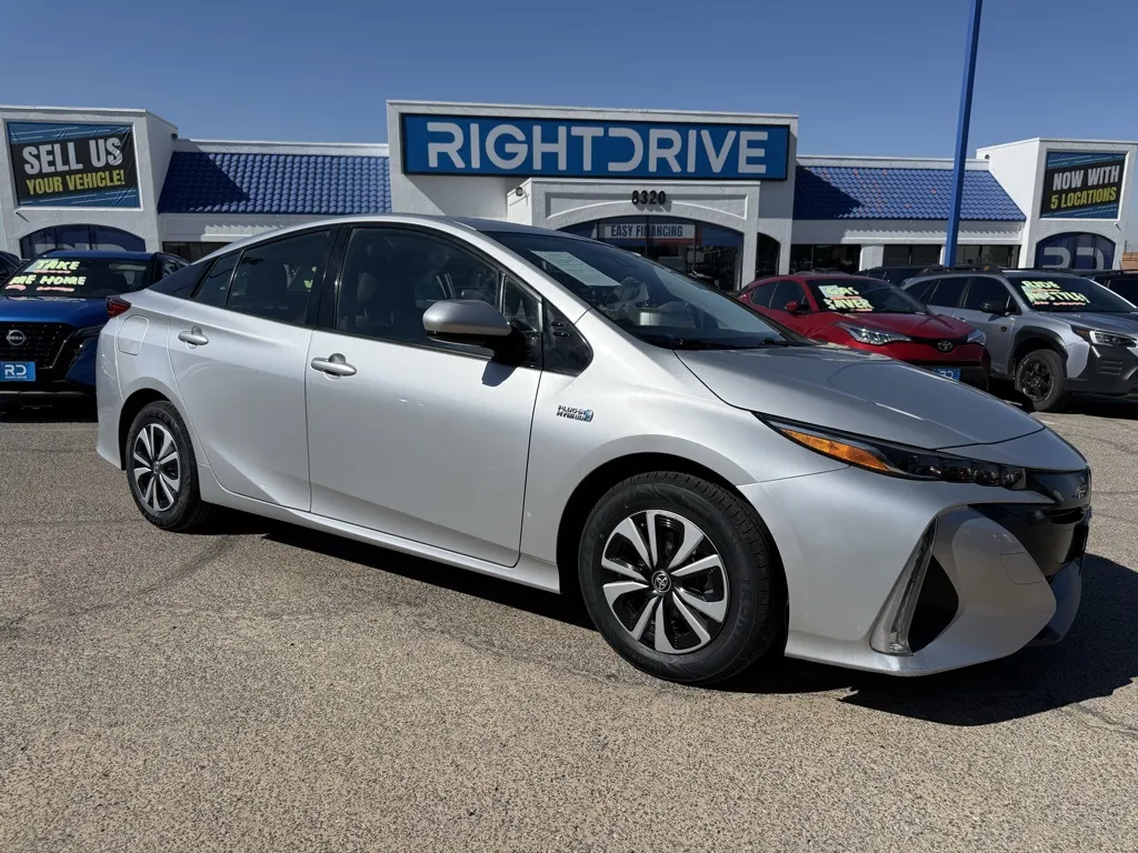 Silver 2019 Toyota Prius Prime Plus for sale in El Paso, TX