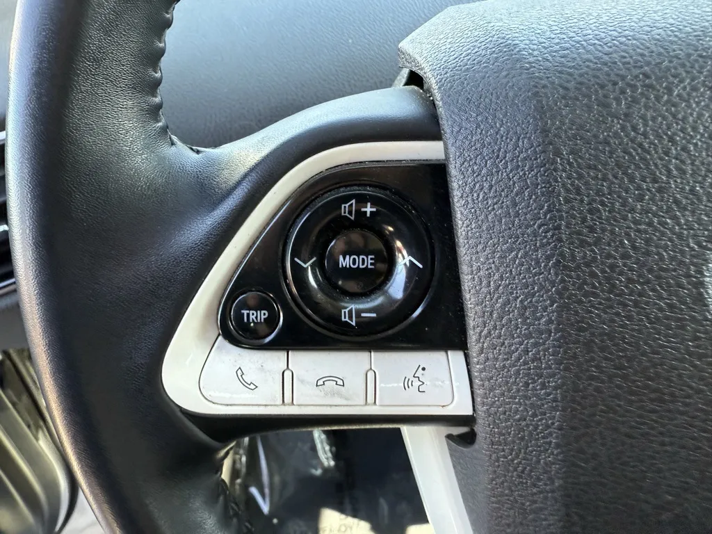 2019 Toyota Prius Prime Plus Premium Advanced photo 14