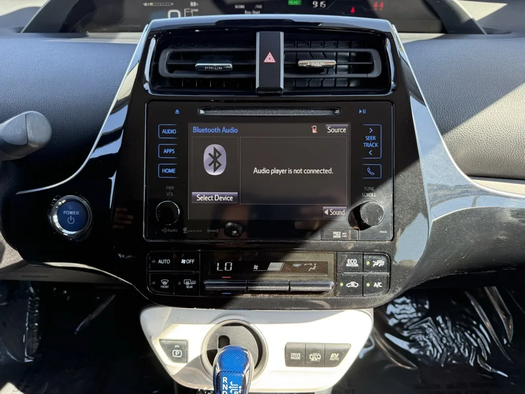 2019 Toyota Prius Prime Plus Premium Advanced photo 6