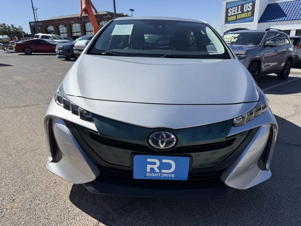 2019 Toyota Prius Prime Plus Premium Advanced photo 10