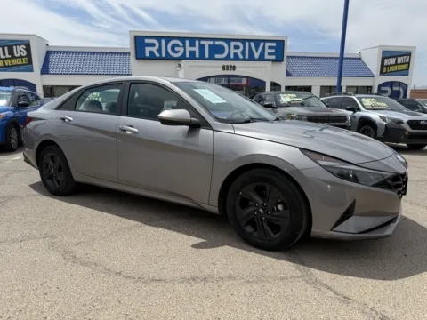 Silver 2023 Hyundai Elantra SEL for sale in El Paso, TX