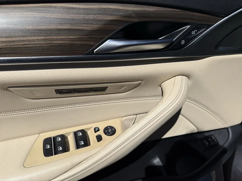 2018 Bmw 530i Sedan photo 4