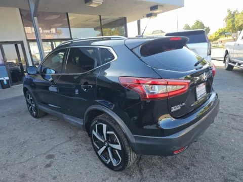 More photos of 2020 Nissan Rogue Sport SL at RightDrive - El Paso, TX