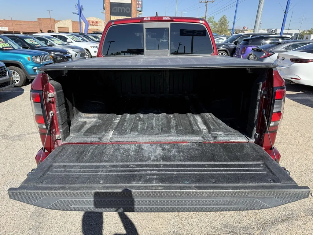 2022 Nissan Frontier Crew Cab photo 24