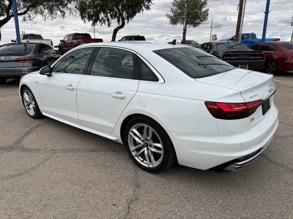 2023 Audi A4 S line Quattro Premium Plus photo 12