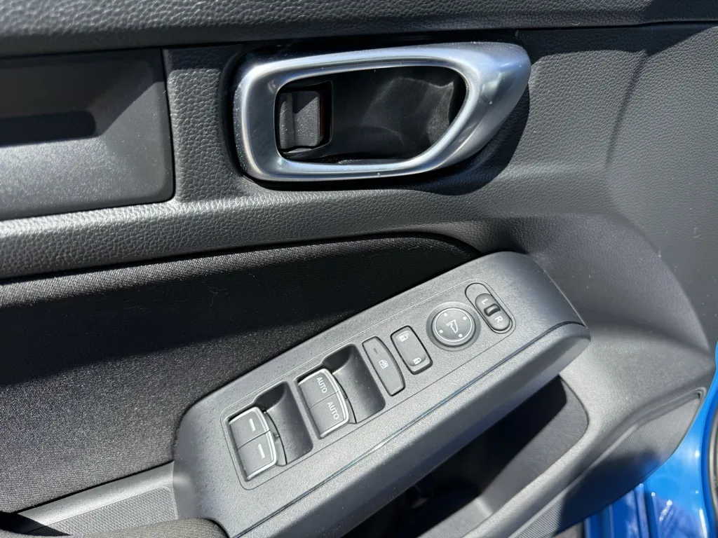 2024 Honda Civic Sport photo 4