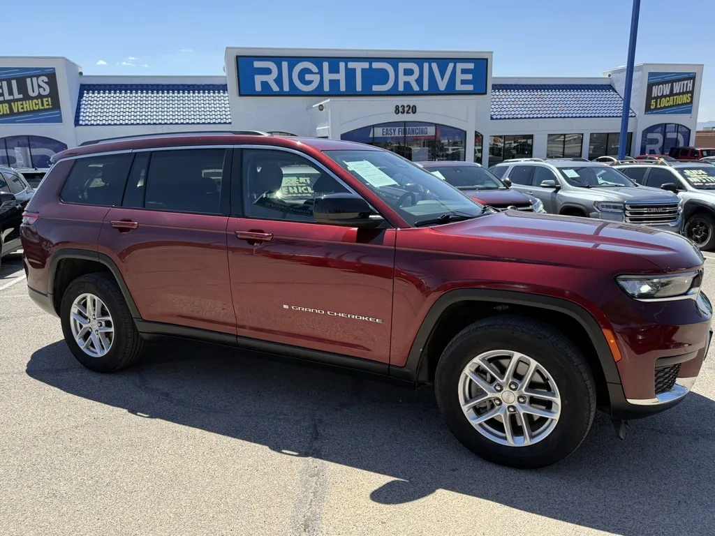 Red 2023 Jeep Grand Cherokee L Laredo for sale in El Paso, TX