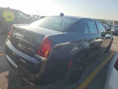 More photos of 2019 Chrysler 300 S at RightDrive - El Paso, TX