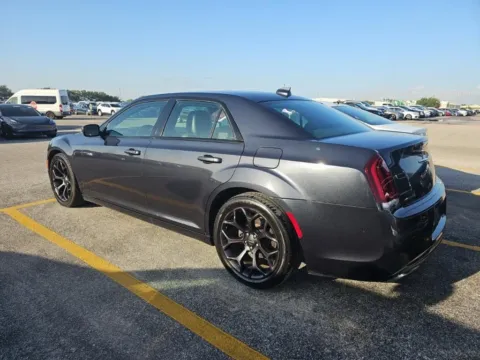 More photos of 2019 Chrysler 300 S at RightDrive - El Paso, TX