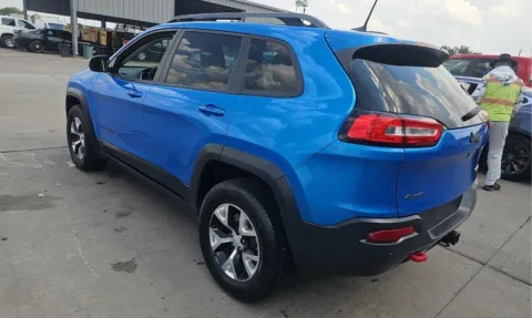 More photos of 2018 Jeep Cherokee Trailhawk at RightDrive - El Paso, TX