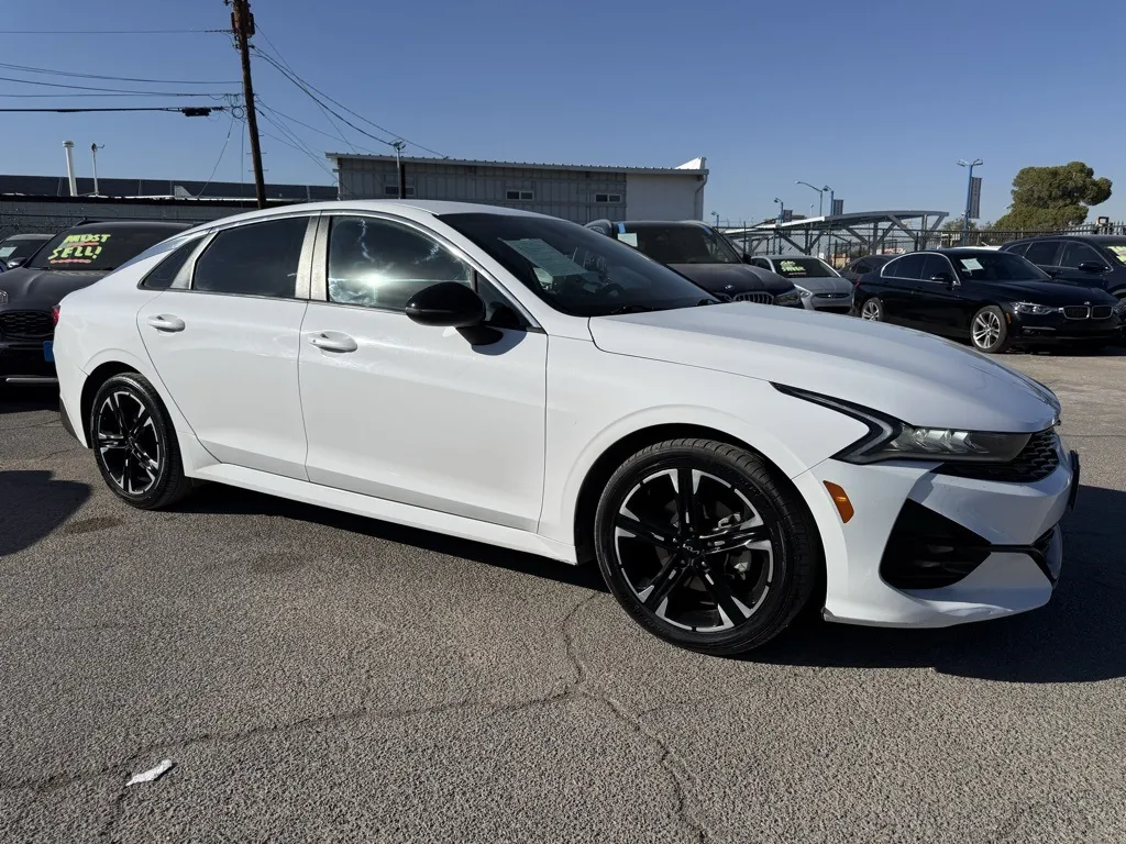 2022 Kia K5