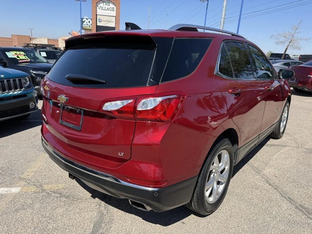 2019 Chevrolet Equinox LT photo 3