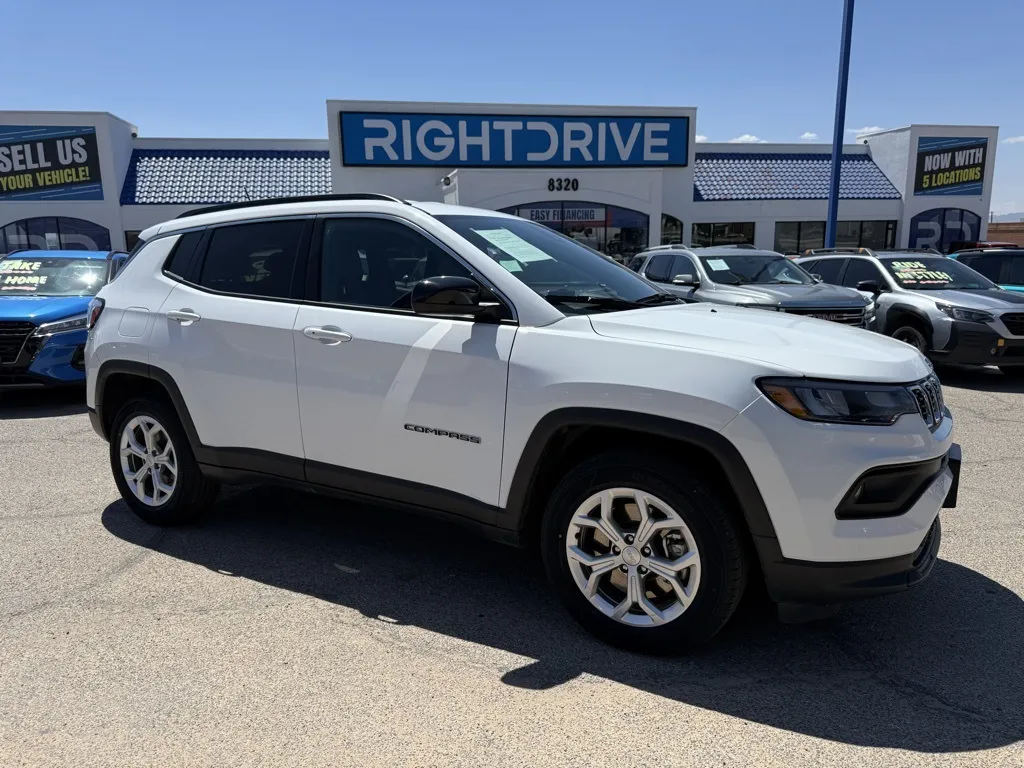 White 2024 Jeep Compass Latitude for sale in El Paso, TX
