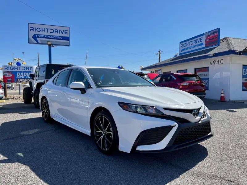 2021 Toyota Camry SE for sale in El Paso, TX