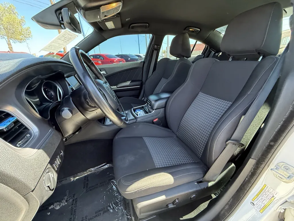 2023 Dodge Charger GT photo 11