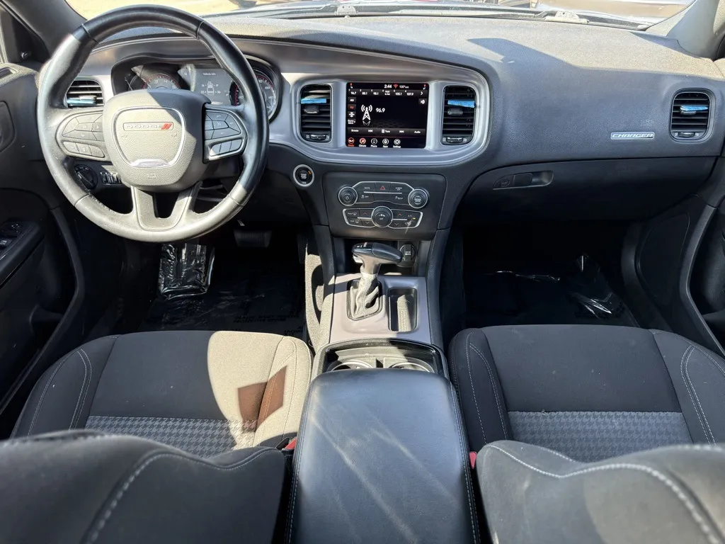 2023 Dodge Charger SXT photo 12