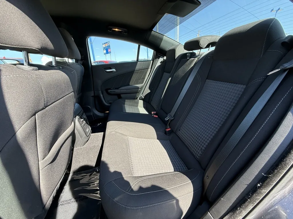 2023 Dodge Charger SXT photo 19