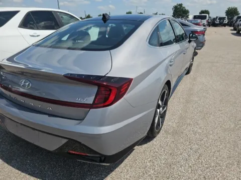 More photos of 2023 Hyundai Sonata SEL Plus at RightDrive - El Paso, TX