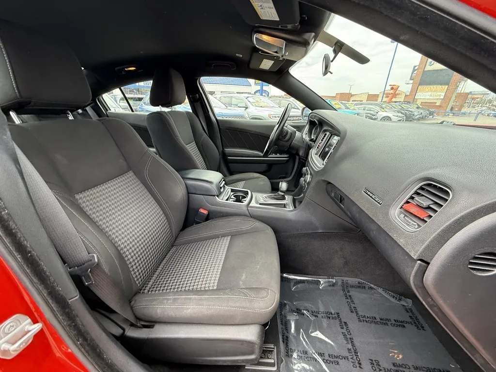 2023 Dodge Charger SXT photo 25