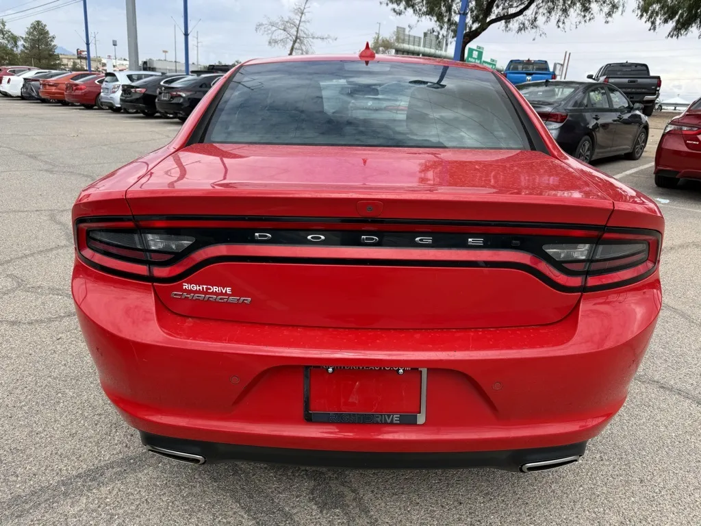 2023 Dodge Charger SXT photo 19