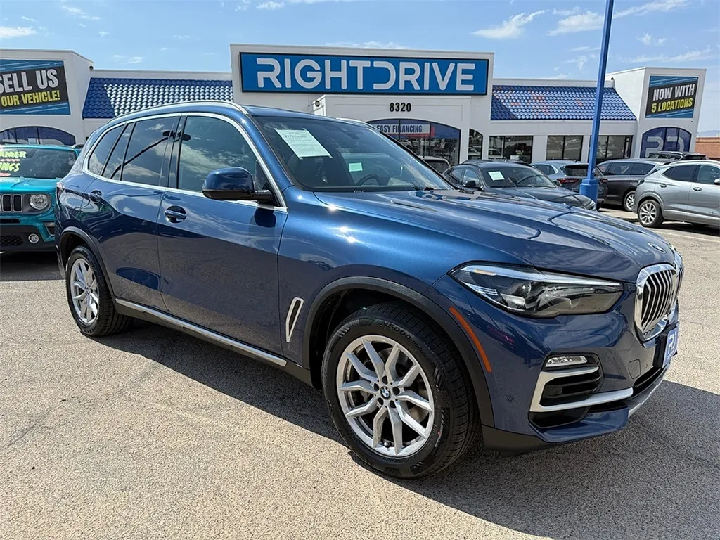 2021 BMW X5 40i's photo