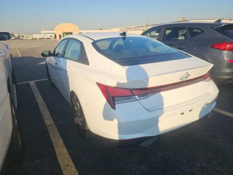 More photos of 2021 Hyundai Elantra SEL at RightDrive - El Paso, TX