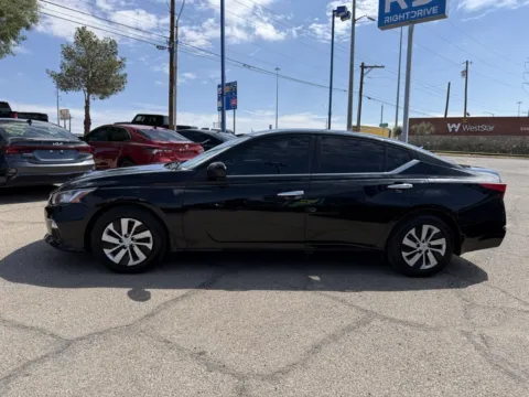 More photos of 2021 Nissan Altima 2.5 S at RightDrive - El Paso, TX