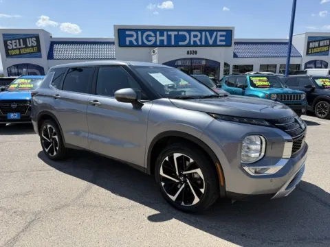 Gray 2024 Mitsubishi Outlander SE for sale in El Paso, TX