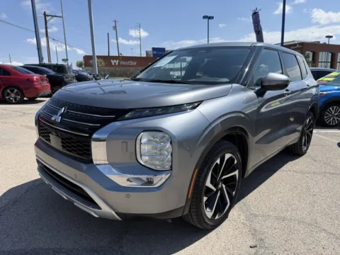 Another view of 2024 Mitsubishi Outlander SE for sale in El Paso, TX at RightDrive - El Paso