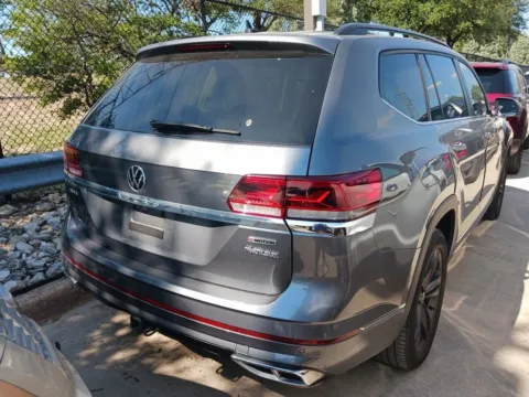 More photos of 2021 Volkswagen Atlas 3.6L V6 SE w/Technology R-Line at RightDrive - El Paso, TX