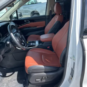 More photos of 2022 Kia Carnival SX at RightDrive - El Paso, TX
