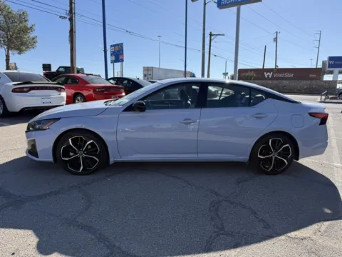 More photos of 2023 Nissan Altima 2.0 SR at RightDrive - El Paso, TX