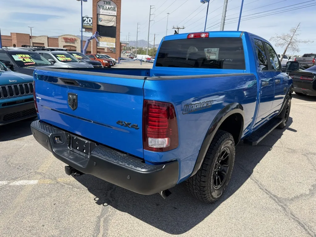 2023 Ram 1500 Classic Warlock photo 3