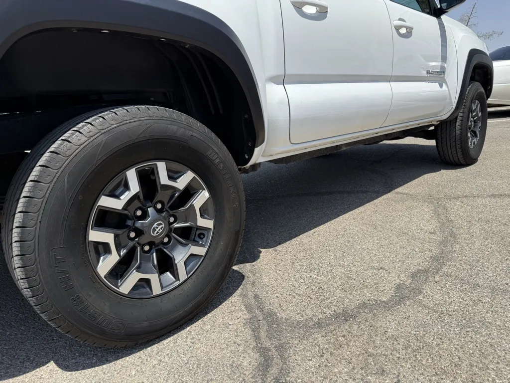2022 Toyota Tacoma TRD Off-Road photo 21