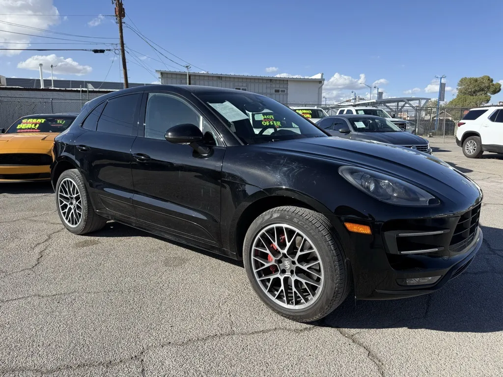 2018 Porsche Macan Turbo