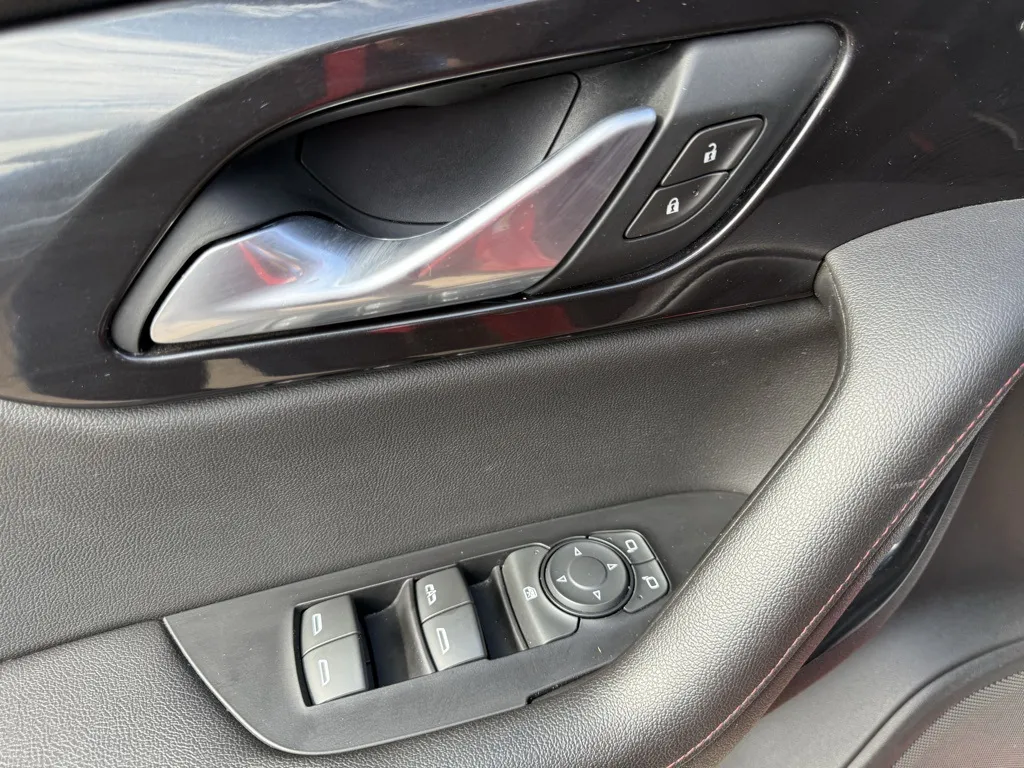 2020 Chevrolet Blazer RS photo 4