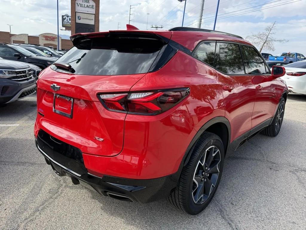 2020 Chevrolet Blazer RS photo 3