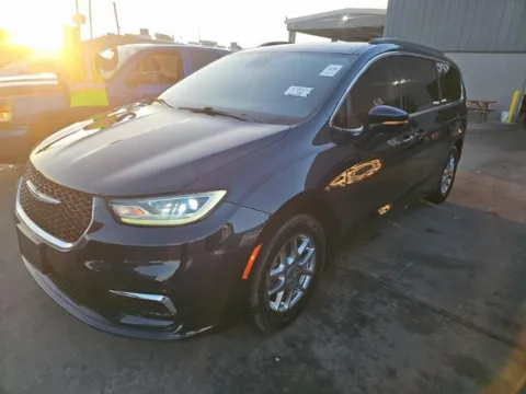 Photos of 2021 Chrysler Pacifica Touring for sale in El Paso, TX at RightDrive - El Paso